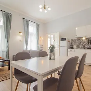  Apartment Isabella With Ac
